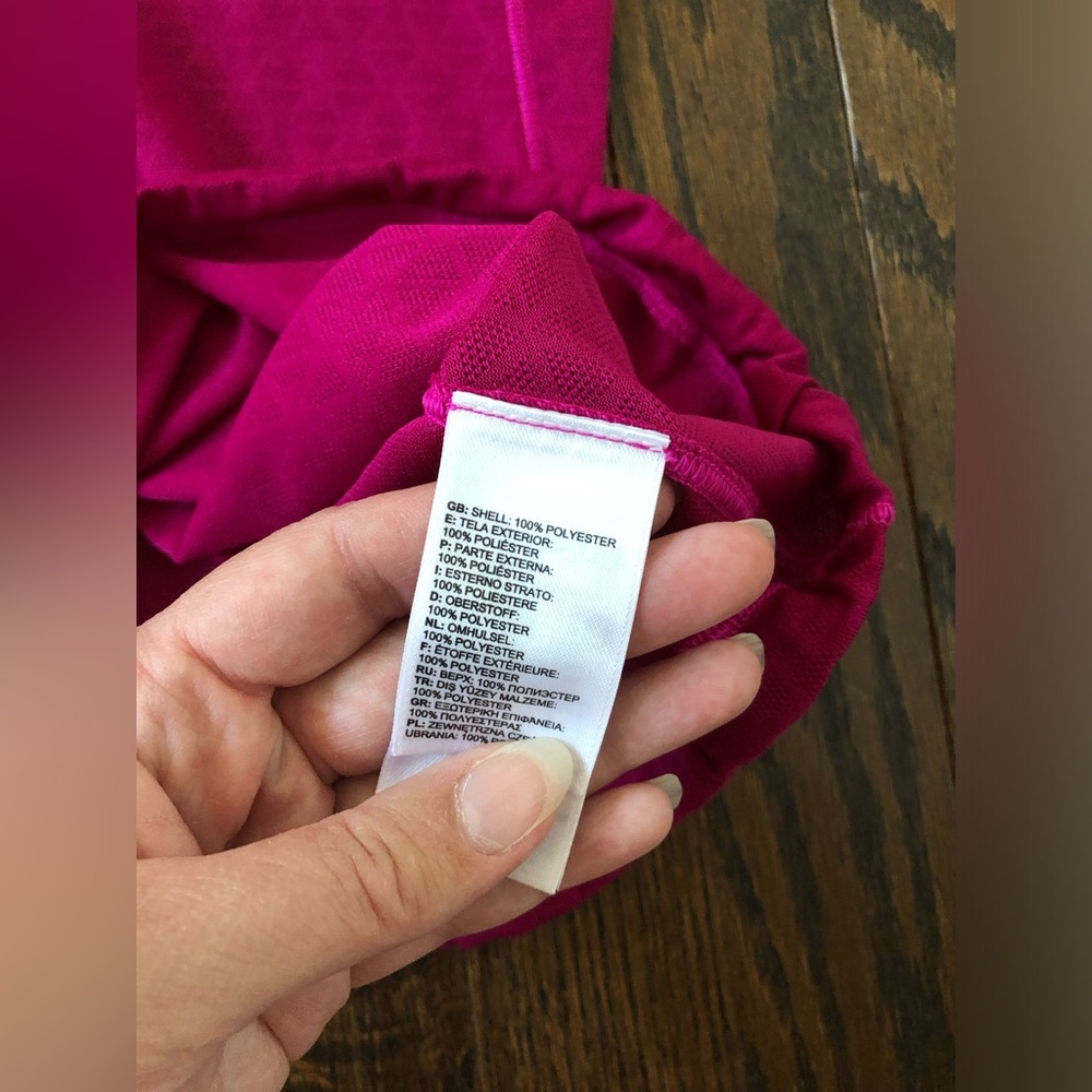 The North Face Women’s S Magenta Mesh Racerback Tank w/Drawstring Waistband - Picture 8 of 11